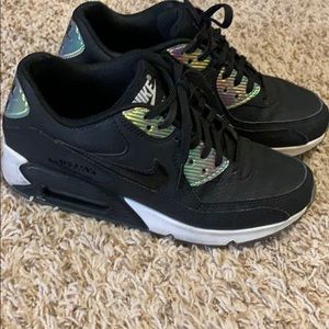 Black Nike AirMax size 6